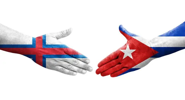 Aperto Mão Entre Cuba Ilhas Faroé Bandeiras Pintadas Mãos Imagem — Fotografia de Stock
