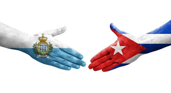 Potřesení Rukou Mezi Vlajkami Kuby San Marina Namalovanými Rukou Izolovaný — Stock fotografie