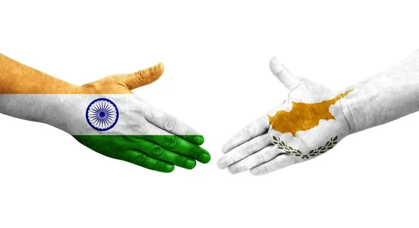 Uścisk Dłoni Między Cyprem Indiami Flagi Malowane Rękach Odizolowany Przezroczysty — Zdjęcie stockowe