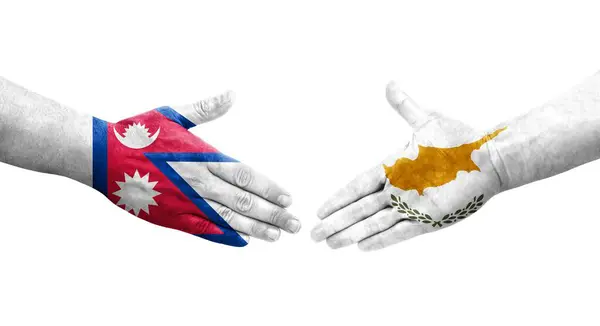 Рукопожатие Между Флагом Кипра Непала Нарисованное Руках Изолированное Прозрачное Изображение — стоковое фото