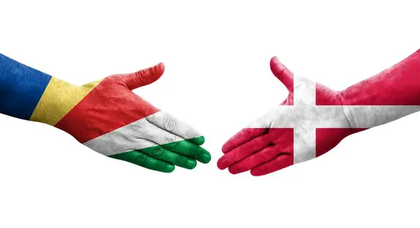 丹麦和塞舌尔之间握手 手绘国旗 孤立透明的图像 — 图库照片