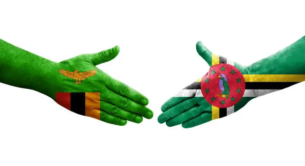 Aperto Mão Entre Dominica Bandeiras Zâmbia Pintadas Mãos Imagem Transparente — Fotografia de Stock