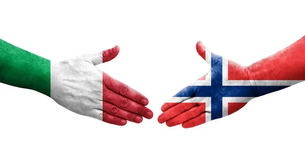 Uścisk Dłoni Między Włochami Norwegią Flagi Malowane Rękach Odizolowany Przezroczysty — Zdjęcie stockowe