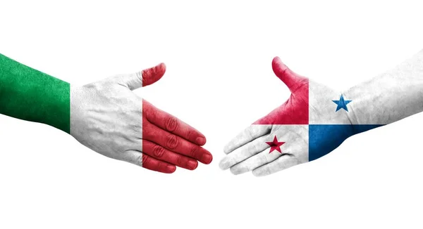 手に描かれたイタリアとパナマの旗の間の握手 孤立した透明なイメージ — ストック写真