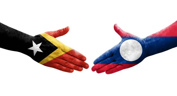 Рукопожатие Между Флагами Лаоса Тимора Лешти Нарисованное Руках Изолированное Прозрачное — стоковое фото