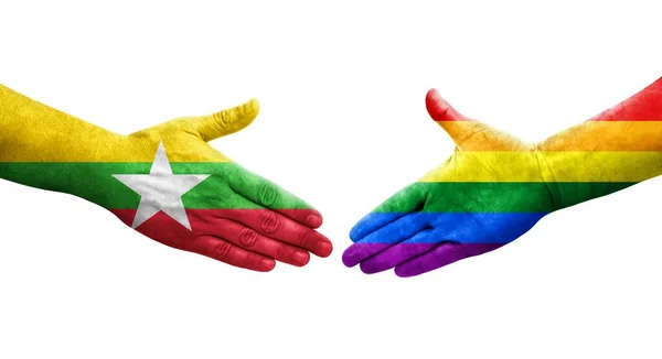 Handslag Mellan Hbt Och Myanmar Flaggor Målade Händer Isolerad Transparent — Stockfoto