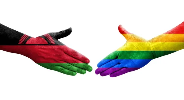 手に描かれたLgbtとマラウィの旗の間の握手 孤立した透明なイメージ — ストック写真