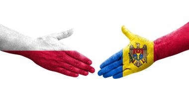 Moldova ile Polonya arasındaki el sıkışma ellerinde bayraklar, izole edilmiş şeffaf görüntü.