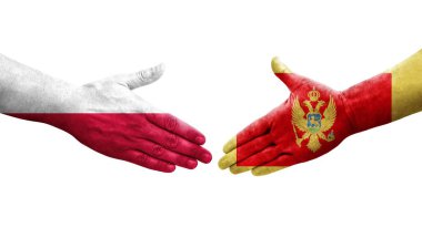 Karadağ ile Polonya arasındaki el sıkışma ellerinde bayraklar, izole edilmiş şeffaf görüntü.