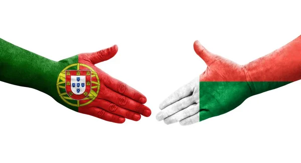 Aperto Mão Entre Madagáscar Portugal Bandeiras Pintadas Mãos Imagem Transparente — Fotografia de Stock