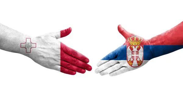 Handshake Entre Malta Sérvia Bandeiras Pintadas Mãos Imagem Transparente Isolada — Fotografia de Stock
