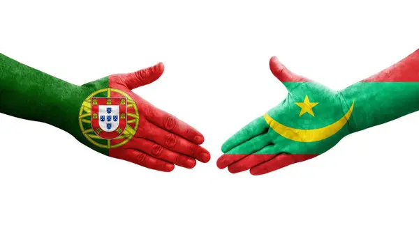Uścisk Dłoni Między Mauretanią Portugalią Flagi Malowane Rękach Odizolowany Przezroczysty — Zdjęcie stockowe