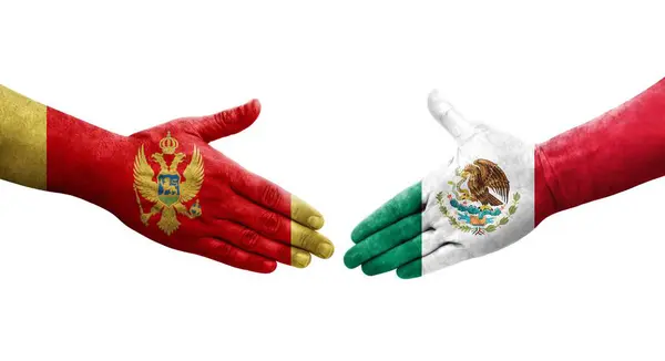 Uścisk Dłoni Między Meksykiem Czarnogórą Flagi Malowane Rękach Odizolowany Przezroczysty — Zdjęcie stockowe