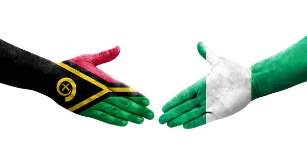 Stretta Mano Tra Nigeria Vanuatu Bandiere Dipinte Mani Isolata Immagine — Foto Stock