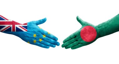 Tuvalu ve Bangladeş bayrakları arasındaki el sıkışma ellerinde boyanmış, izole şeffaf görüntü.