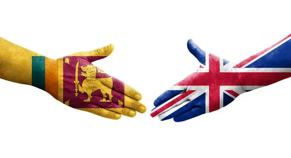 Handdruk Tussen Sri Lanka Het Verenigd Koninkrijk Vlaggen Geschilderd Handen — Stockfoto