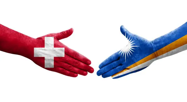 Apretón Manos Entre Suiza Las Islas Marshall Banderas Pintadas Las —  Fotos de Stock