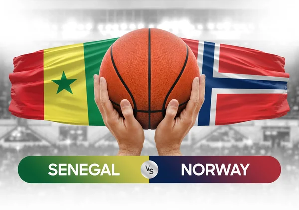 Senegal Norveç milli basketbol takımlarına karşı basketbol topu yarışma kupası konsepti