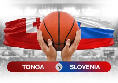 Tonga Slovenya milli basketbol takımlarına karşı basketbol topu yarışma kupası konsepti imajı