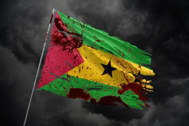 Sao Tome ve Principe kan lekeleriyle gökyüzünde bayrak yırttılar..
