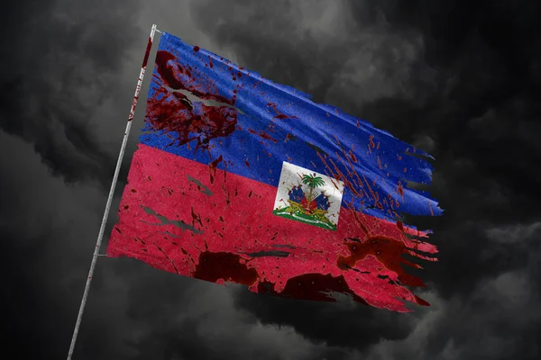 Haiti Rasgou Bandeira Fundo Céu Escuro Com Manchas Sangue Fotografias De Stock Royalty-Free