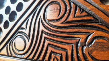 Sarmal desenli geleneksel ahşap oyma, bu fotoğraf oldukça büyük, dergilerde, gazetelerde ya da okul çocuk kitapları gibi çeşitli amaçlar için kullanılabilir.