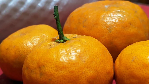 Fruta Naranja Amarilla Con Tallo Esta Foto Bastante Grande Puede — Foto de Stock