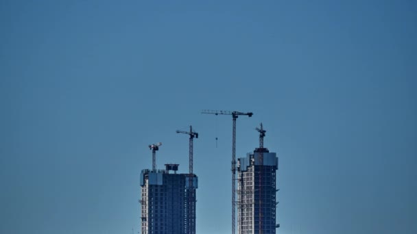 Proceso Construcción Rascacielos Con Ayuda Grúas Construcción Gran Altura Utilizando — Vídeos de Stock