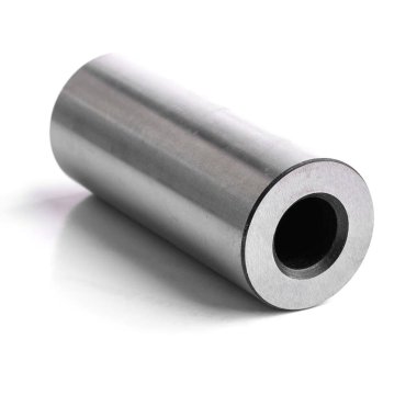 yeni piston pimi, beyaz üzerinde izole edilmiş bir otomobil motorunun ayrıntıları