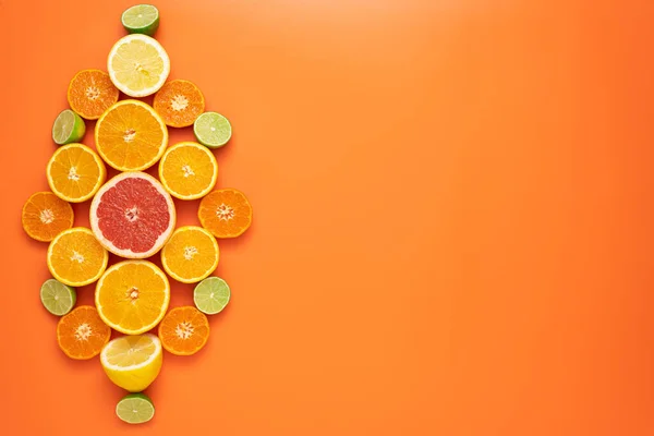 Concept Voor Vers Fruitig Sappig Fruit Bovenaanzicht Verse Gesneden Gehalveerde — Stockfoto