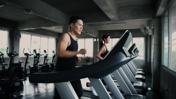 Fitness Koncepció Felbontás Egy Sportoló Aki Futópadon Fut Fitnessz Órán — Stock videók