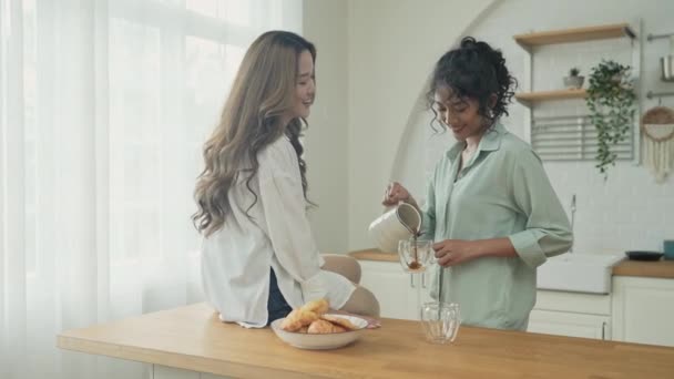 Holiday Concept Resolution Asian Women Having Coffee Together Kitchen Young — Stock Video