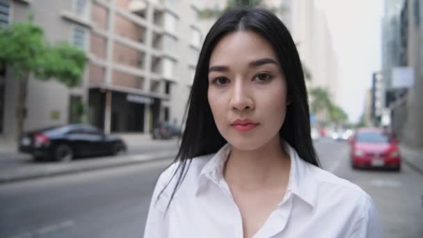 Friska Begreppet Upplösning Asiatisk Kvinna Väljer Att Använda Föroreningar Mask — Stockvideo