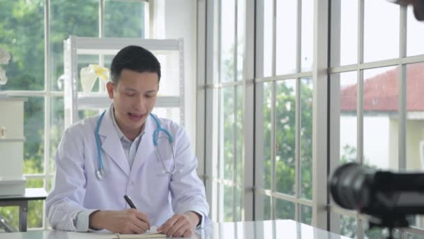 Concetto Medico Risoluzione Medici Stanno Intervistando Sul Trattamento Della Malattia — Video Stock