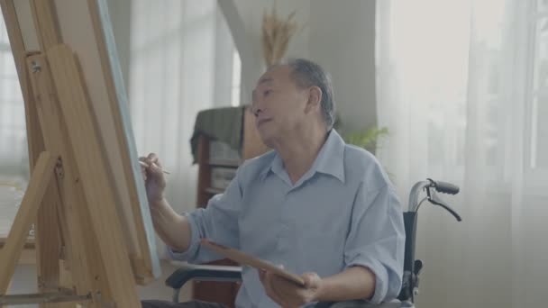 Conceito Artista Resolução Homem Asiático Pintando Sala Estar Artista Está — Vídeo de Stock