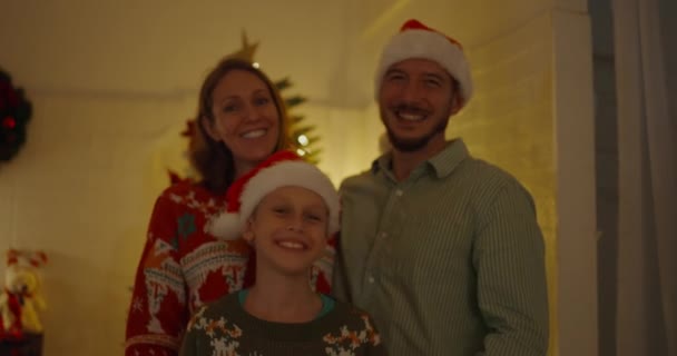 Vánoční Koncept Resolution Ruská Rodina Schází Oslavu Vánoc Doma — Stock video