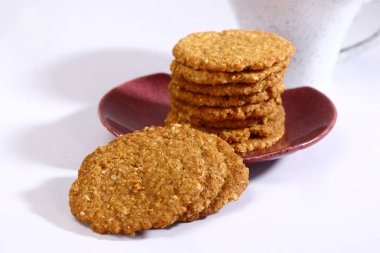 Çoklu taneli kurabiyeler, ev yapımı kurabiyeler.