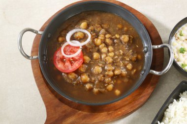 Chole Chawal veya Chole Masala Rice, Hint yemeği.