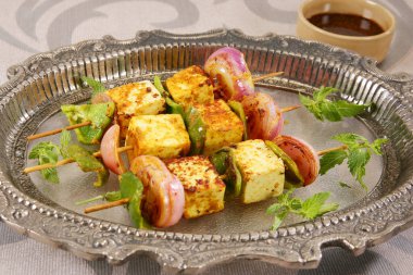 Paneer Tikka veya Paneer Soola Chutney - Hint Yemeği