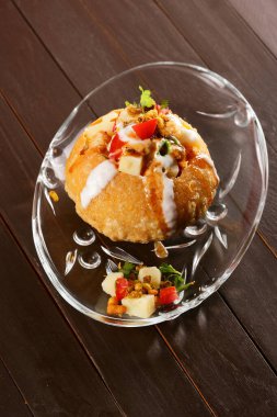 Raj Kachori veya Rajashtani Raj Kachori Chaat, Hint yemeği