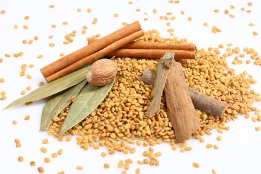 Hint Baharatları Garam Masala Karıştırması