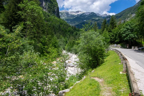 Úžasný Výhled Trenta Valley Bovec Slovinsko Dlouhá Cesta Řekou Soca — Stock fotografie