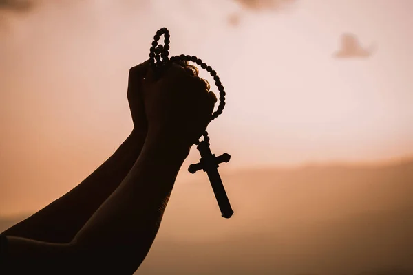 Human Hand Holds Cross Christian Religion Faith Concept — Stock Photo, Image