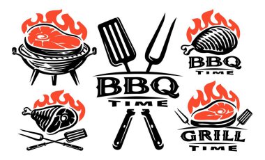 Restoran menüsü için barbekü etiketleri, rozetler ve tasarım unsurları. Mangal ve ızgara amblemi ayarlandı