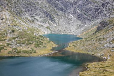 Bulgaristan 'daki Rila Dağı ve Yedi Rila Gölü' nden yaz manzarası