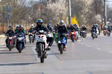 Sofya, Bulgaristan - 25 Mart 2023: Bulgaristan 'ın Sofya kentinde yaz motosiklet sezonunun resmi açılışı