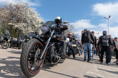 Sofya, Bulgaristan - 25 Mart 2023: Bulgaristan 'ın Sofya kentinde yaz motosiklet sezonunun resmi açılışı