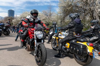 Sofya, Bulgaristan - 25 Mart 2023: Bulgaristan 'ın Sofya kentinde yaz motosiklet sezonunun resmi açılışı