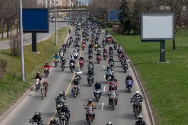 Sofya, Bulgaristan - 25 Mart 2023: Bulgaristan 'ın Sofya kentinde yaz motosiklet sezonunun resmi açılışı