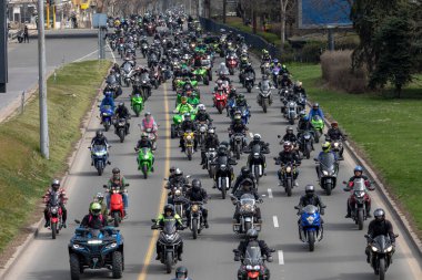 Sofya, Bulgaristan - 25 Mart 2023: Bulgaristan 'ın Sofya kentinde yaz motosiklet sezonunun resmi açılışı